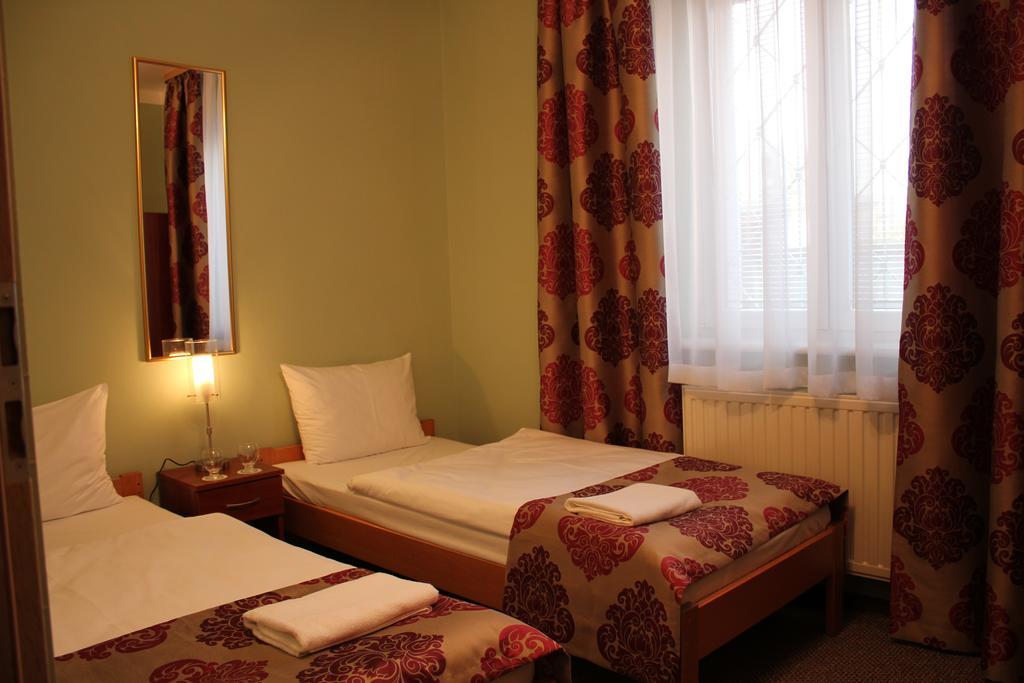 Hostel Bialy Dom *