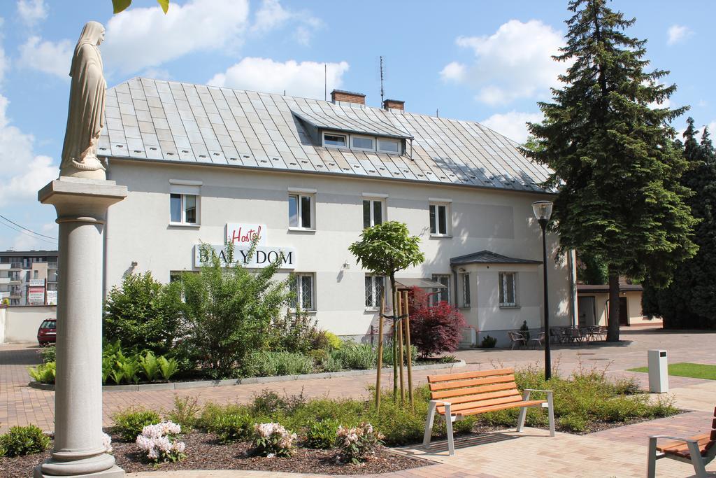 Hostel Bialy Dom *